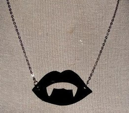 Vampire Lips Necklace