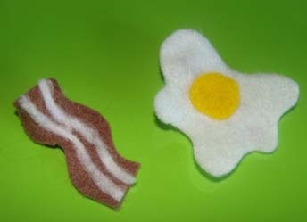 Show product details for Bacon & Eggs Hair Clips by Little Angels