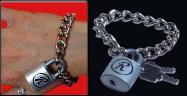 Sid Vicious Rabbit "R" working padlock bracelet with keys