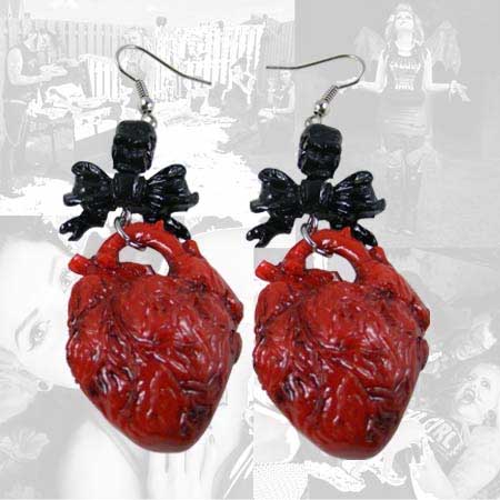 Red Heart Earrings by Kreepsville 666