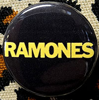 Ramones- Logo Pin (pinZ140)