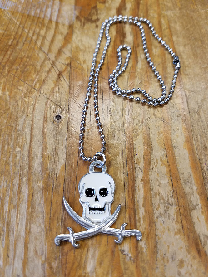 Pirate Skull & Sabres Mobtown Pendant - SALE