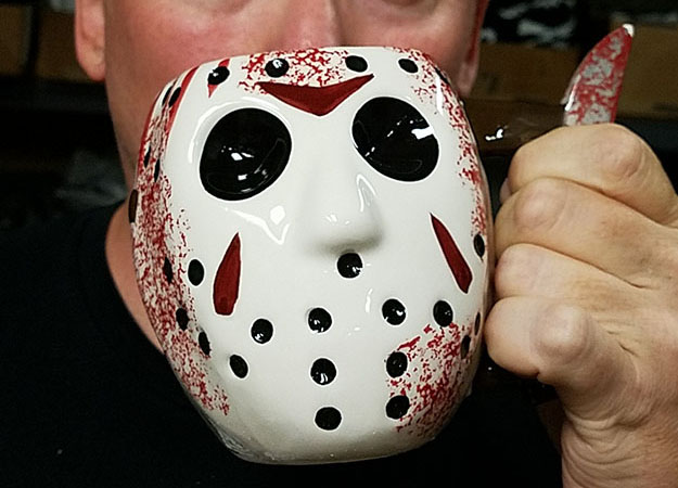 Friday The 13th- 3D Sculpted Mask & Machete 20 oz Jumbo Mug