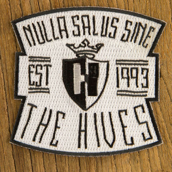 Hives- Nulla Salus Sine embroidered patch (White) (ep556) (Import)