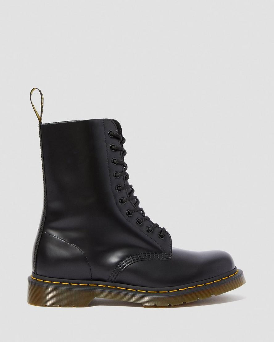 10 Eye Black Smooth Boots by Dr. Martens