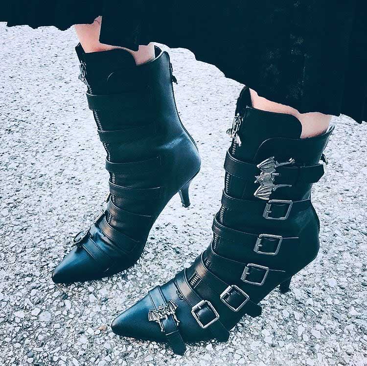 demonia buckle boots