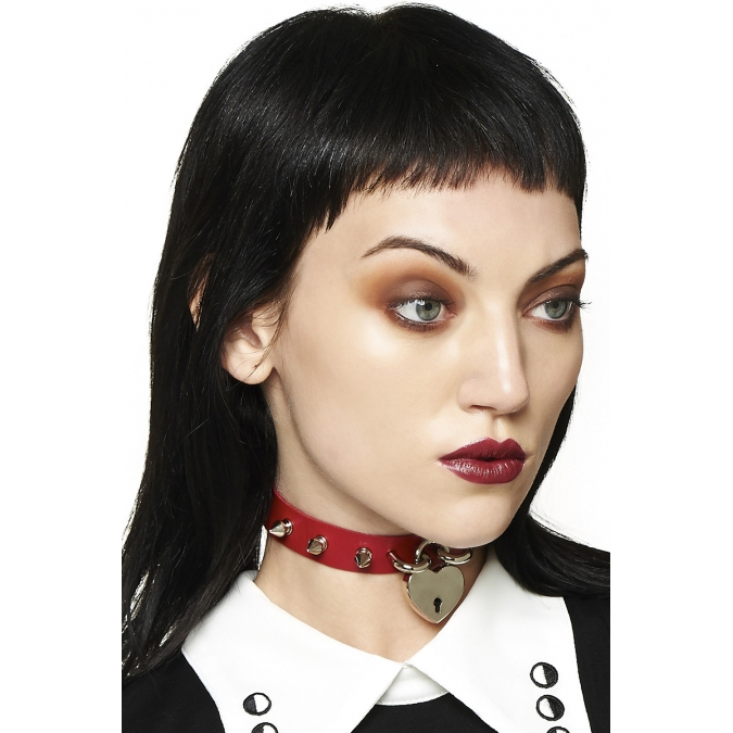 Red clearance spiked choker