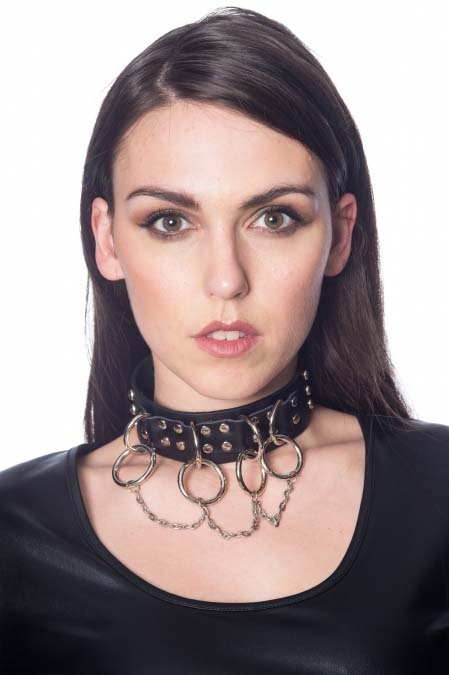 Darkness Bondage Ring & Chain Choker by Banned Apparel - in black faux leather
