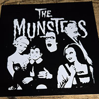Munsters- Cast sticker (st673)