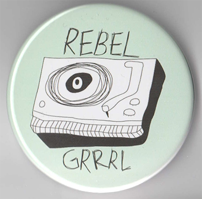 Rebel Grrrl pin (pinZ107)